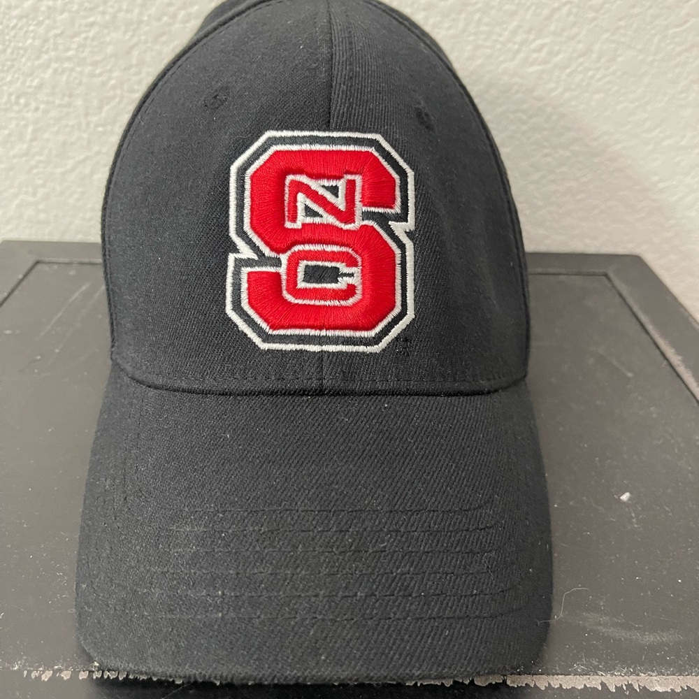 NC state Fitted Hat L-xl